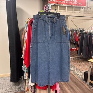 Vans medium wash denim long skirt size 26